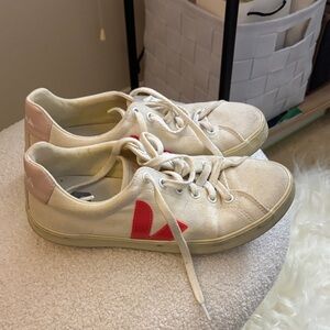 Veja Women's Cream and Pink Sneakers